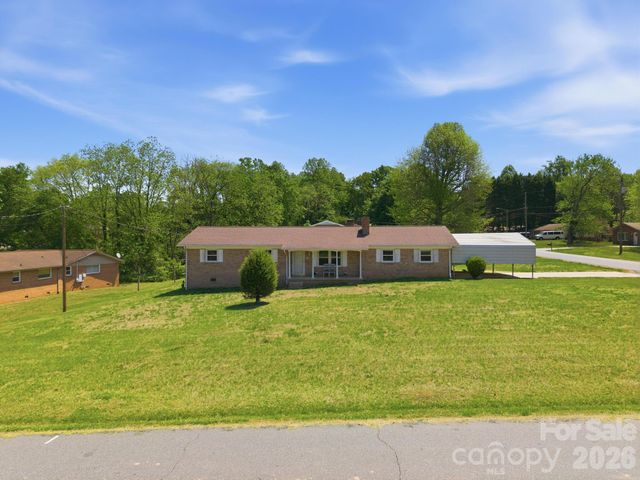 1480 21st Street NE, Hickory, NC 28601