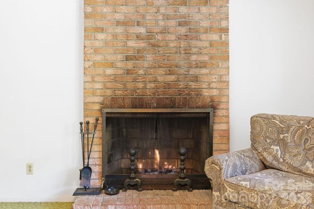 1480 21st Street NE, Hickory, NC 28601