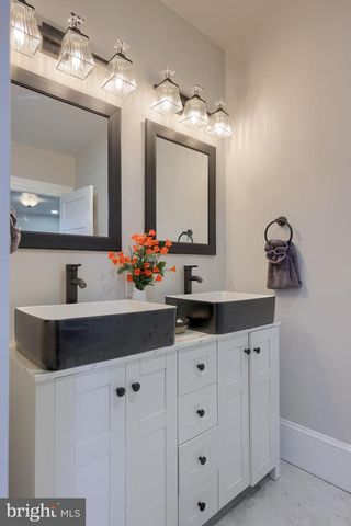 657 W ORANGE ST, Lancaster, PA 17603