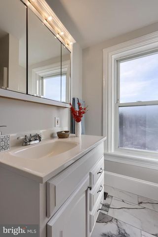 657 W ORANGE ST, Lancaster, PA 17603