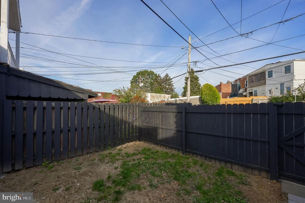 657 W ORANGE ST, Lancaster, PA 17603