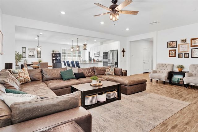 2692 Half Dome Court, Jurupa Valley, CA 92309