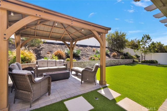 2692 Half Dome Court, Jurupa Valley, CA 92309