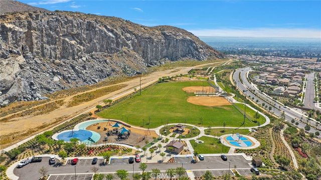 2692 Half Dome Court, Jurupa Valley, CA 92309