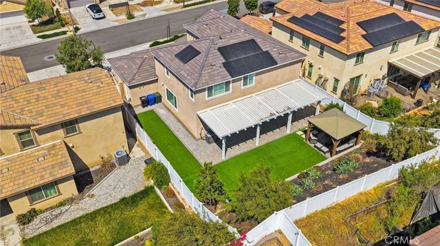 2692 Half Dome Court, Jurupa Valley, CA 92309