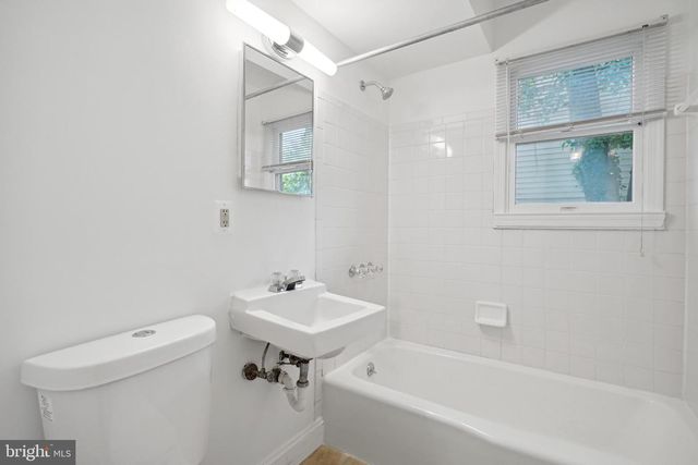 2023 GRIFFITH RD, Falls Church, VA 22043