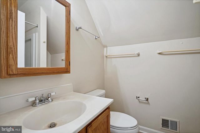 2023 GRIFFITH RD, Falls Church, VA 22043