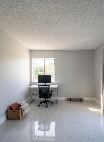 2245 WHITE PINE Circle D, Greenacres, FL 33415