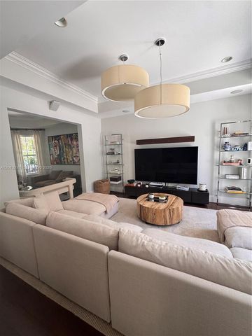 5000 SW 73rd Ter, Miami, FL 33143