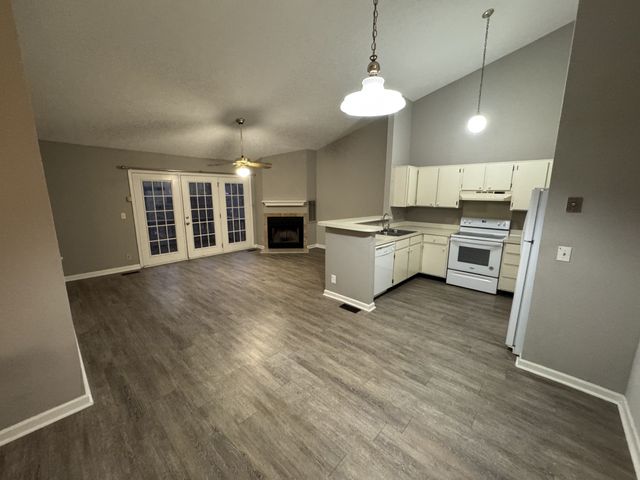 5224 Village Way, Nashville, TN 37211