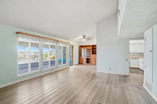 3685 Vista Campana North 30, Oceanside, CA 92057