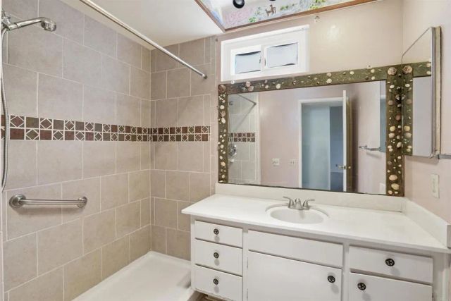 3685 Vista Campana North 30, Oceanside, CA 92057