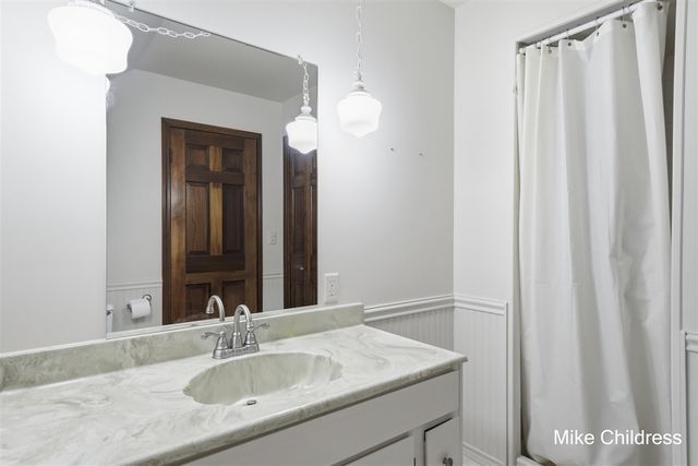 6390 Lakeshore Drive, Saranac, MI 48881