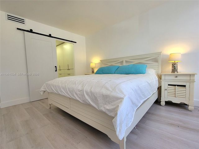 3505 S Ocean Dr 218, Hollywood, FL 33019