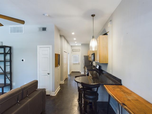 1602 Elgin Street 3, Houston, TX 77004