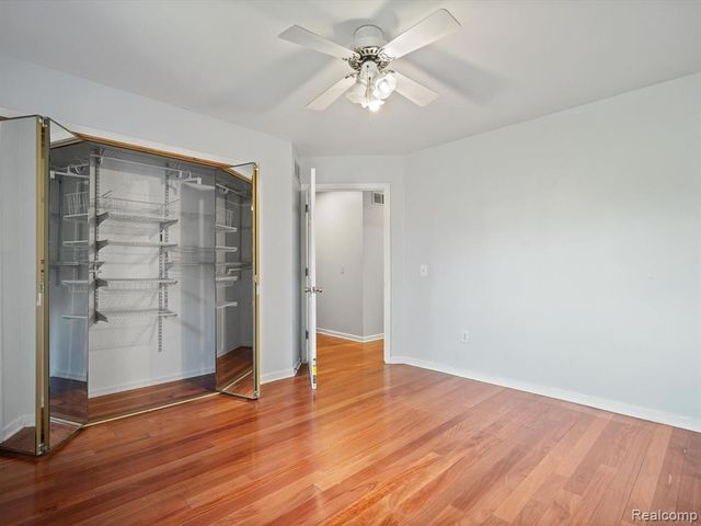 37670 Kingsburn Drive, Livonia, MI 48152