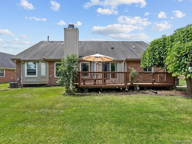 37670 Kingsburn Drive, Livonia, MI 48152