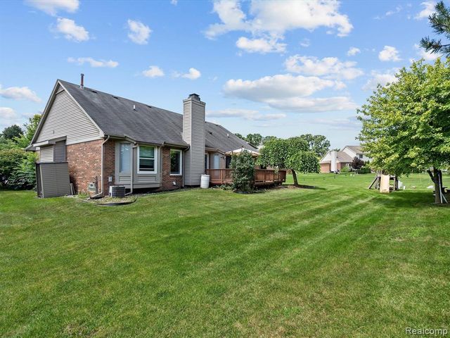 37670 Kingsburn Drive, Livonia, MI 48152