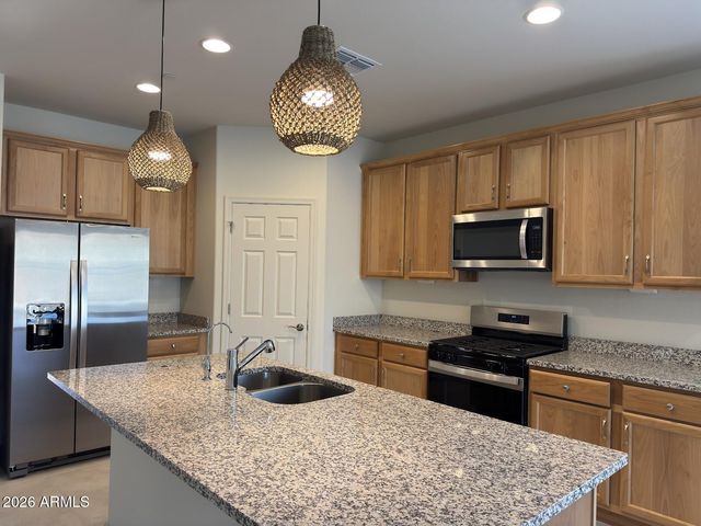 13550 W CASSIA Trail, Peoria, AZ 85383