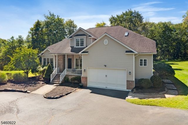8 Rock Mill Run, Montgomery Twp., NJ 08558