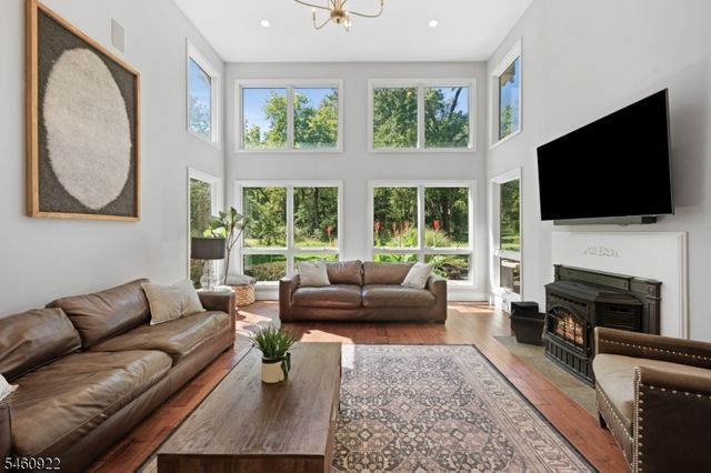 8 Rock Mill Run, Montgomery Twp., NJ 08558