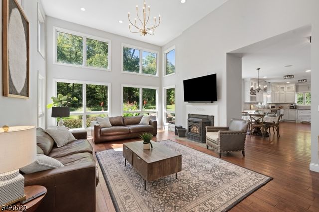 8 Rock Mill Run, Montgomery Twp., NJ 08558