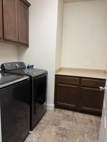 2689 E Melissa Way, Manteca, CA 95337