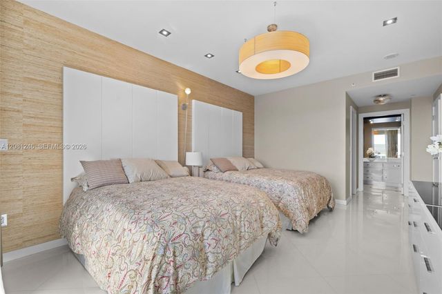 9601 Collins Avenue 1208, Bal Harbour, FL 33154