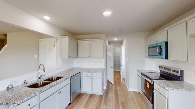 104 Gorman Place, La Grange, NC 28551