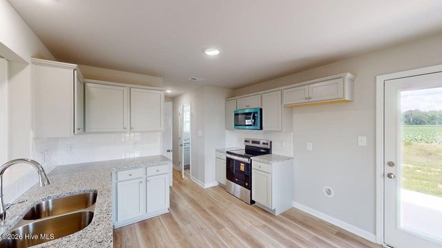 104 Gorman Place, La Grange, NC 28551