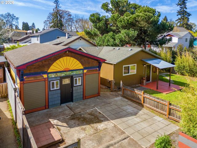 7070 Ne 7TH Pl, Portland, OR 97211