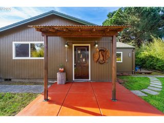 7070 Ne 7TH Pl, Portland, OR 97211