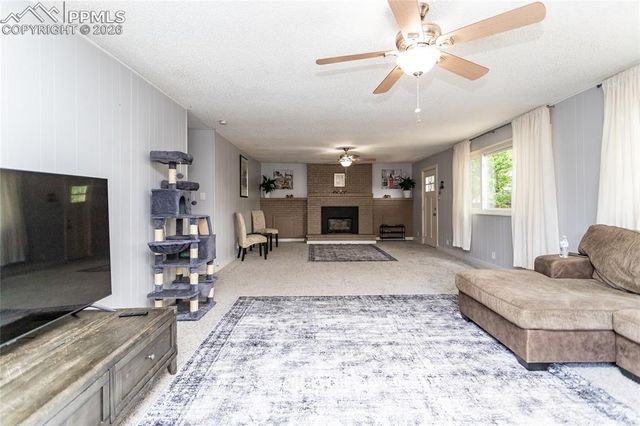 237 Del Rey Avenue, Canon City, CO 81212