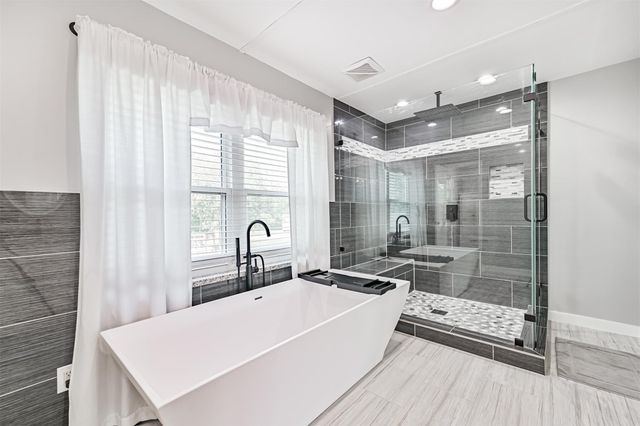 18502 Wells Court, Pearland, TX 77584