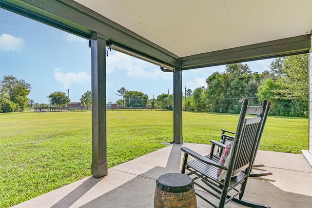 18502 Wells Court, Pearland, TX 77584