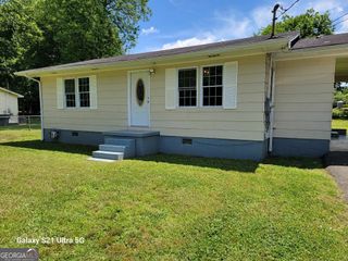 490 Scoggins Street, Summerville, GA 30747