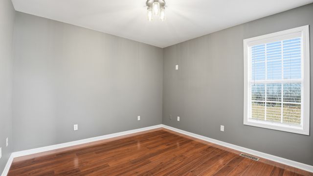 133 Riley Creek Rd, Tullahoma, TN 37388