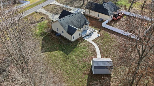 133 Riley Creek Rd, Tullahoma, TN 37388