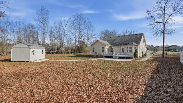 133 Riley Creek Rd, Tullahoma, TN 37388