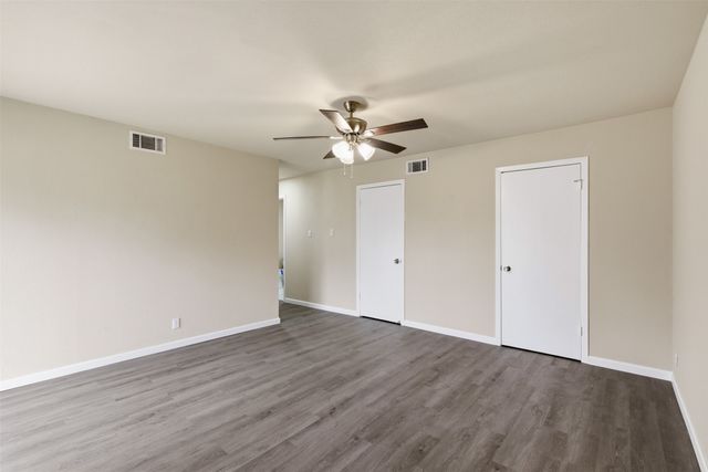 829 Joanna Drive, Hurst, TX 76053