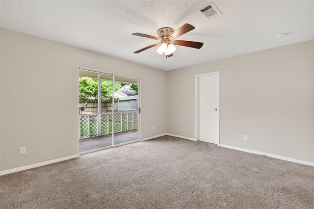 2301 7th Avenue N, Texas City, TX 77590