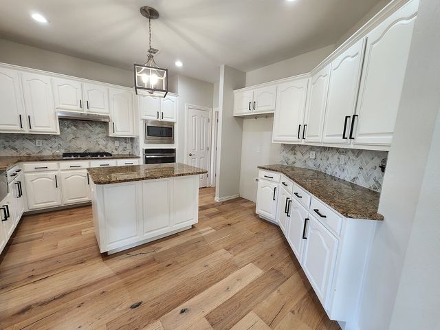 1808 Hidden Brook Trail, Flower Mound, TX 75028