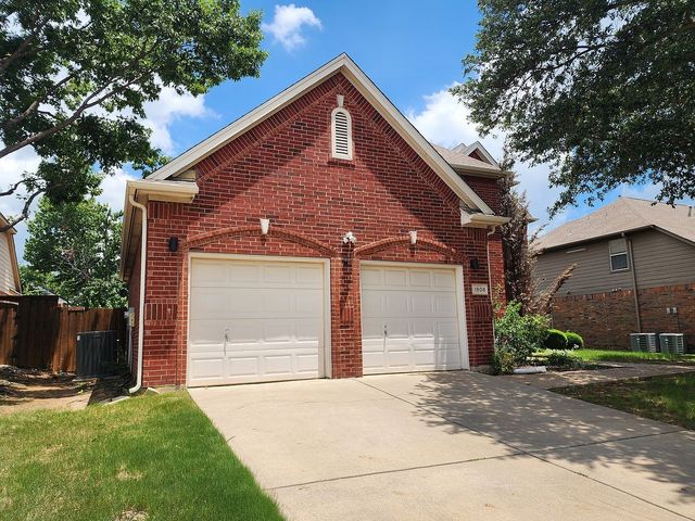 1808 Hidden Brook Trail, Flower Mound, TX 75028