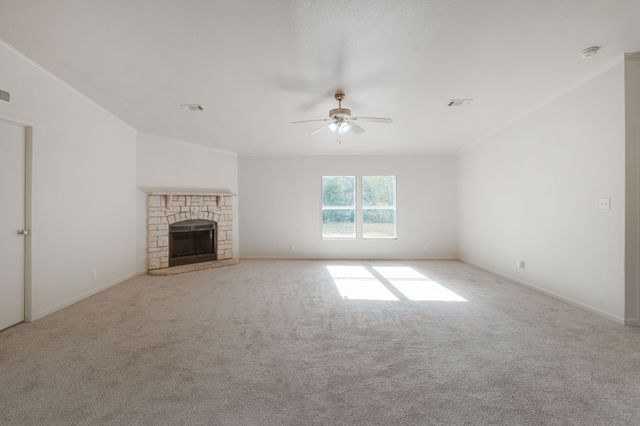 151 Private Road 958, Kirvin, TX 75859