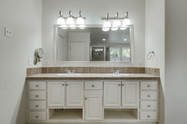 151 Private Road 958, Kirvin, TX 75859