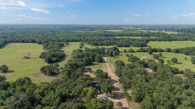 151 Private Road 958, Kirvin, TX 75859