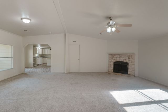 151 Private Road 958, Kirvin, TX 75859