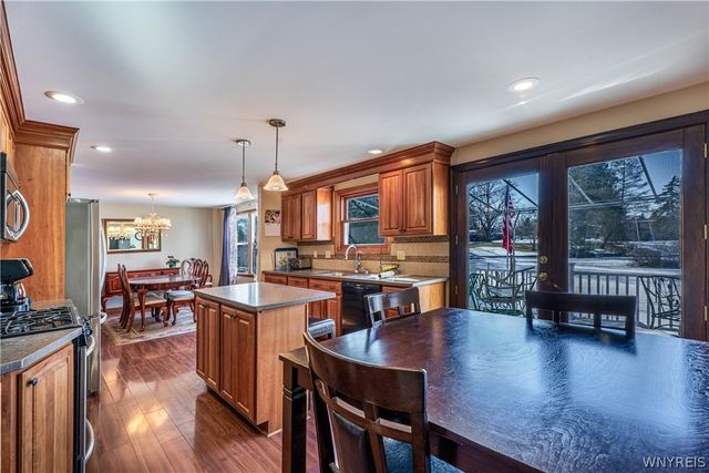 4 Old Orchard Lane, Orchard Park, NY 14127