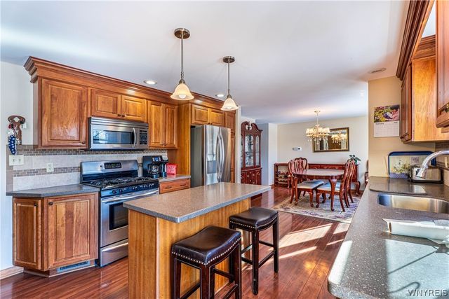 4 Old Orchard Lane, Orchard Park, NY 14127