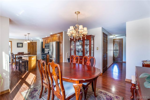 4 Old Orchard Lane, Orchard Park, NY 14127